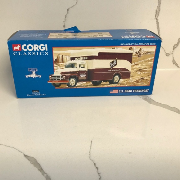 Corgi Classics Limited Edition Schlitz Diamond T620 Morgan Box Van 1:50  NIB - Picture 1 of 13